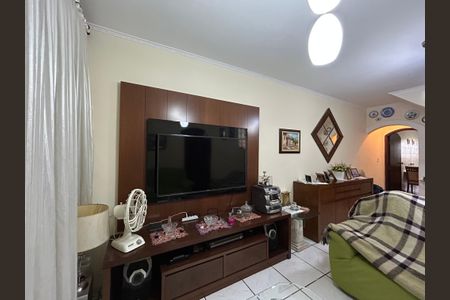 Casa para alugar com 178m², 3 quartos e 2 vagasSala