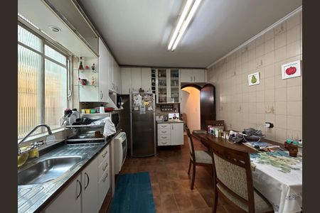 Casa para alugar com 178m², 3 quartos e 2 vagasCozinha