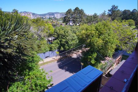 Sala - Vista de apartamento à venda com 2 quartos, 74m² em Jardim do Salso, Porto Alegre