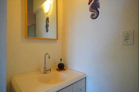 Apartamento para alugar com 74m², 2 quartos e 1 vagaBanheiro de Serviço