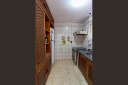 Casa à venda com 255m², 3 quartos e 2 vagas Casa à venda com 255m², 3 quartos e 2 vagasCozinha