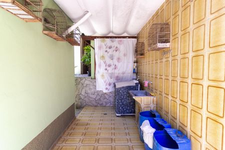 Casa à venda com 255m², 3 quartos e 2 vagas Casa à venda com 255m², 3 quartos e 2 vagasÁrea de Serviço