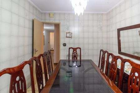 Casa à venda com 255m², 3 quartos e 2 vagas Casa à venda com 255m², 3 quartos e 2 vagasSala de Jantar