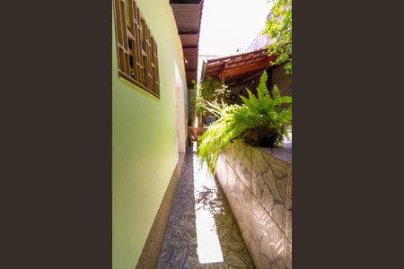 Casa à venda com 255m², 3 quartos e 2 vagas Casa à venda com 255m², 3 quartos e 2 vagasQuintal