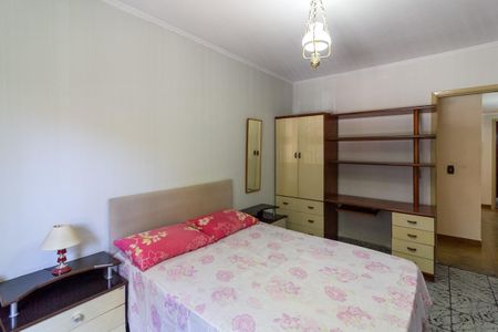 Casa à venda com 255m², 3 quartos e 2 vagas Casa à venda com 255m², 3 quartos e 2 vagasQuarto 2