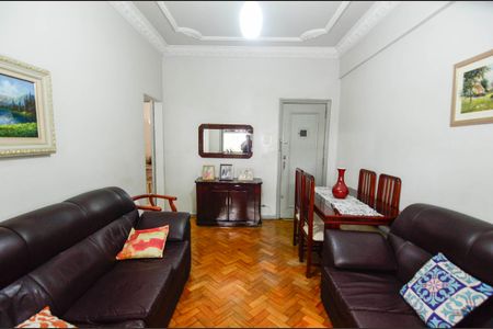 Apartamento à venda com 92m², 3 quartos e sem vaga Apartamento à venda com 92m², 3 quartos e sem vagaSala