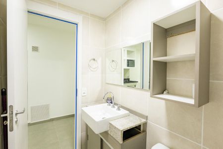 Apartamento à venda com 24m², 1 quarto e sem vaga Apartamento à venda com 24m², 1 quarto e sem vagaBanheiro Social
