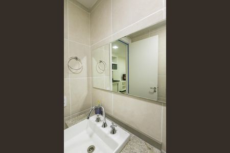 Apartamento à venda com 24m², 1 quarto e sem vaga Apartamento à venda com 24m², 1 quarto e sem vagaBanheiro Social