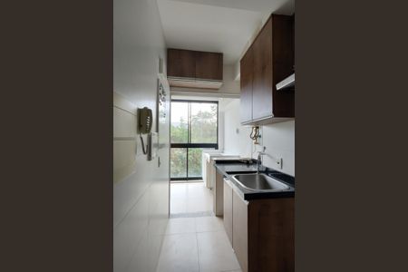 Apartamento à venda com 75m², 3 quartos e 1 vagaÁrea de Serviço