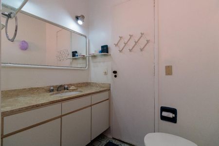 Casa à venda com 240m², 4 quartos e 3 vagas