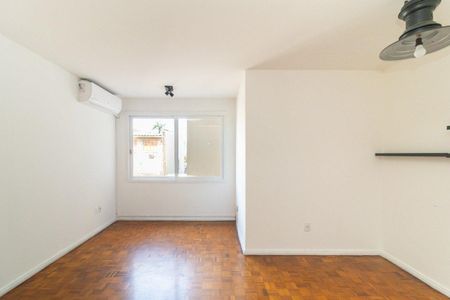 Sala de apartamento para alugar com 3 quartos, 90m² em Menino Deus, Porto Alegre