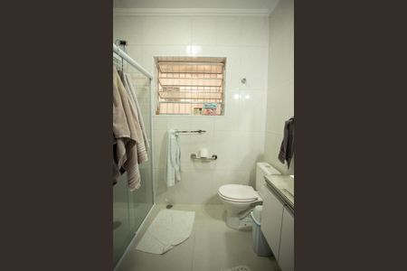 Casa à venda com 180m², 2 quartos e 2 vagasBANHEIRO