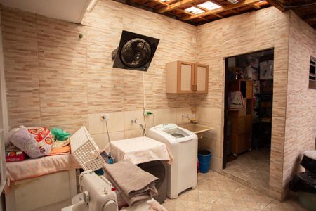 Casa à venda com 180m², 2 quartos e 2 vagasÁREA DE SERVIÇO