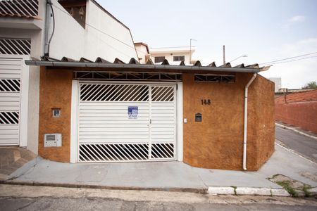 Casa à venda com 180m², 2 quartos e 2 vagasFACHADA