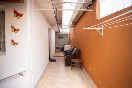 Casa à venda com 180m², 2 quartos e 2 vagasVARANDA