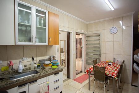 Casa à venda com 180m², 2 quartos e 2 vagasCOZINHA