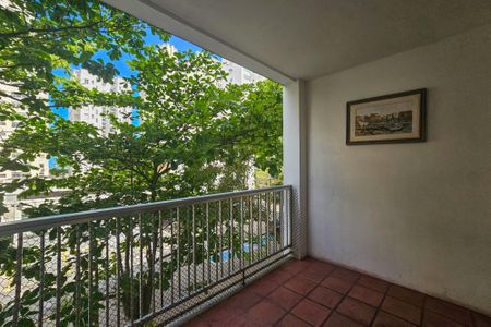 Apartamento para alugar com 86m², 2 quartos e 2 vagasVaranda