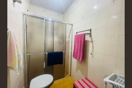 Casa à venda com 158m², 5 quartos e 2 vagas Casa à venda com 158m², 5 quartos e 2 vagasBanheiro 2