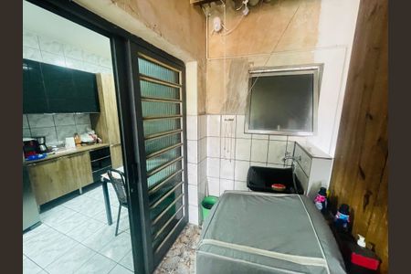 Casa à venda com 158m², 5 quartos e 2 vagas Casa à venda com 158m², 5 quartos e 2 vagasÁrea de Serviço