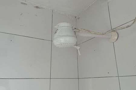 Banheiro de casa para alugar com 1 quarto, 30m² em Ponta da Praia, Santos