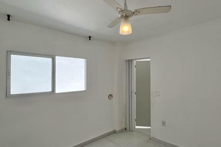 Sala/Quarto de casa para alugar com 1 quarto, 30m² em Ponta da Praia, Santos
