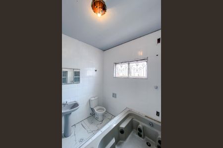 Casa para alugar com 150m², 3 quartos e 1 vaga Casa para alugar com 150m², 3 quartos e 1 vagaBanheiro da Suíte