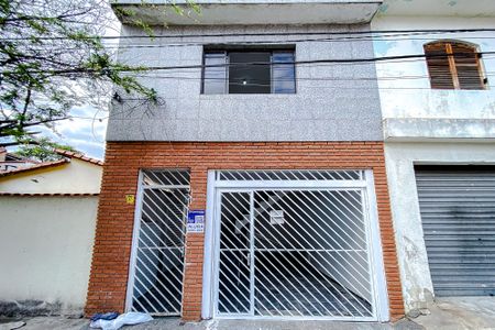 Casa para alugar com 150m², 3 quartos e 1 vaga Casa para alugar com 150m², 3 quartos e 1 vagaFachada - Plaquinha