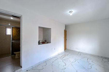 Casa para alugar com 150m², 3 quartos e 1 vaga Casa para alugar com 150m², 3 quartos e 1 vagaSala