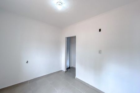 Quarto 1 de casa para alugar com 3 quartos, 150m² em Vila Invernada, São Paulo