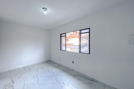 Sala de casa para alugar com 3 quartos, 150m² em Vila Invernada, São Paulo