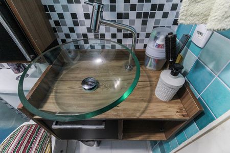 Apartamento à venda com 40m², 2 quartos e 1 vaga Apartamento à venda com 40m², 2 quartos e 1 vagaBanheiro Social