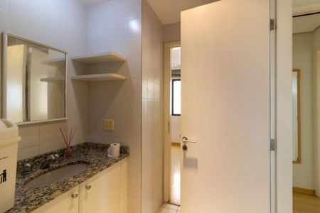 Apartamento para alugar com 82m², 2 quartos e 2 vagas Apartamento para alugar com 82m², 2 quartos e 2 vagasBanheiro da Suíte 2