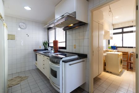 Apartamento para alugar com 82m², 2 quartos e 2 vagas Apartamento para alugar com 82m², 2 quartos e 2 vagasCozinha