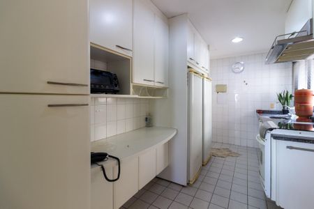 Apartamento para alugar com 82m², 2 quartos e 2 vagas Apartamento para alugar com 82m², 2 quartos e 2 vagasCozinha