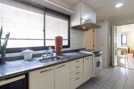 Apartamento para alugar com 82m², 2 quartos e 2 vagas Apartamento para alugar com 82m², 2 quartos e 2 vagasCozinha
