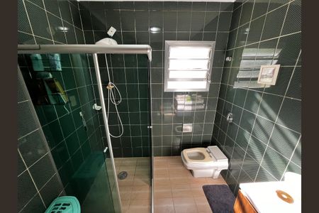 Casa à venda com 180m², 4 quartos e 1 vaga Casa à venda com 180m², 4 quartos e 1 vagaBanheiro Social