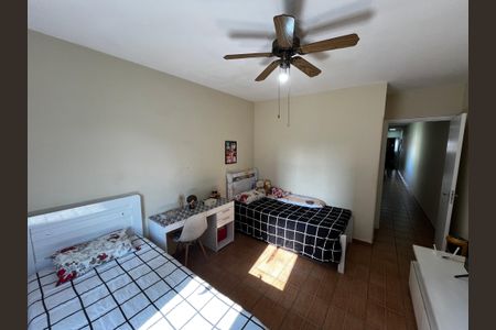 Casa à venda com 180m², 4 quartos e 1 vaga Casa à venda com 180m², 4 quartos e 1 vagaQuarto 1