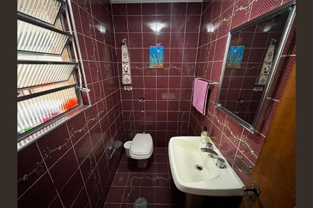 Casa à venda com 180m², 4 quartos e 1 vaga Casa à venda com 180m², 4 quartos e 1 vagaLavabo