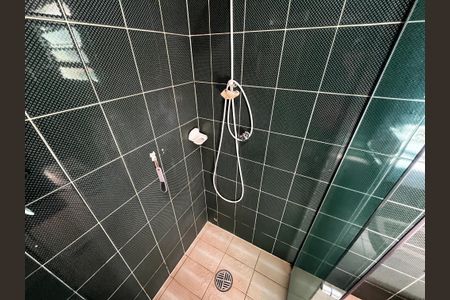 Casa à venda com 180m², 4 quartos e 1 vaga Casa à venda com 180m², 4 quartos e 1 vagaBanheiro Social