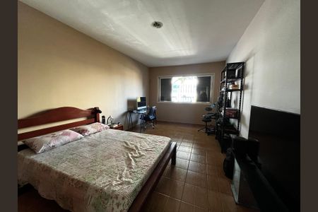 Casa à venda com 180m², 4 quartos e 1 vaga Casa à venda com 180m², 4 quartos e 1 vagaQuarto 3