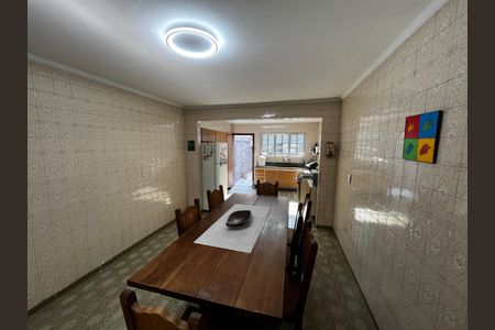 Casa à venda com 180m², 4 quartos e 1 vaga Casa à venda com 180m², 4 quartos e 1 vagaCopa
