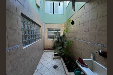 Casa à venda com 180m², 4 quartos e 1 vaga Casa à venda com 180m², 4 quartos e 1 vagaLavanderia