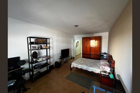 Casa à venda com 180m², 4 quartos e 1 vaga Casa à venda com 180m², 4 quartos e 1 vagaQuarto 3