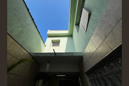 Casa à venda com 180m², 4 quartos e 1 vaga Casa à venda com 180m², 4 quartos e 1 vagaLavanderia