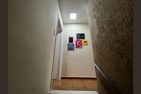 Casa à venda com 180m², 4 quartos e 1 vaga Casa à venda com 180m², 4 quartos e 1 vagaCorredor