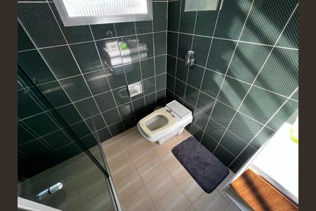 Casa à venda com 180m², 4 quartos e 1 vaga Casa à venda com 180m², 4 quartos e 1 vagaBanheiro Social