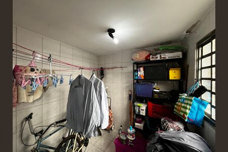 Casa à venda com 180m², 4 quartos e 1 vaga Casa à venda com 180m², 4 quartos e 1 vagaQuarto de Serviço