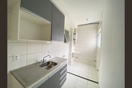 Apartamento para alugar com 60m², 2 quartos e sem vagaCozinha e Área de Serviço