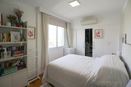 Quarto 1 de apartamento para alugar com 2 quartos, 65m² em Vila Olímpia, São Paulo