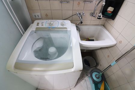 Apartamento para alugar com 56m², 2 quartos e 1 vagaÁrea de Serviço